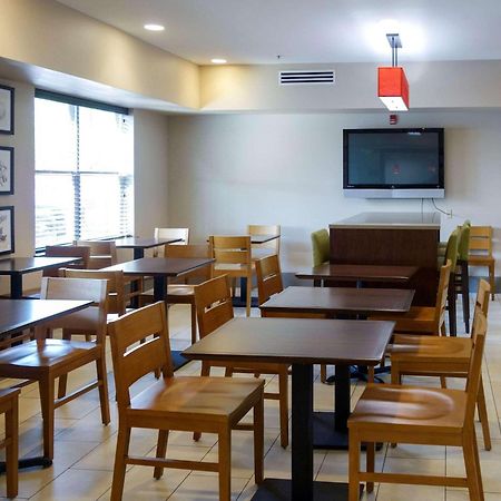 Country Inn & Suites By Radisson, Washington, Dc East - Capitol Heights, Md Exterior photo